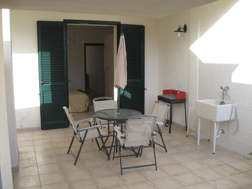 Dimora Liccisa Apartment Torre Lapillo Room photo