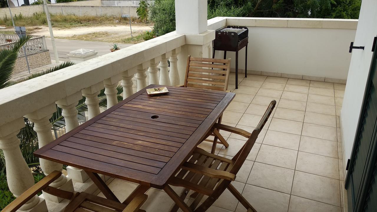 Dimora Liccisa Apartment Torre Lapillo Exterior photo